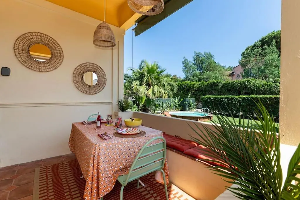 Maison Tropezienne En Plein Centre Avec Jardin Et Piscine Saint-Tropez